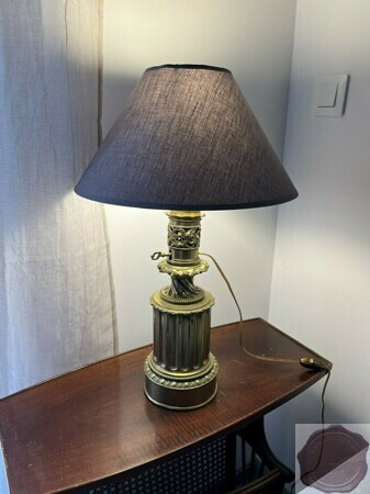 Антикварная лампа в стиле ренессанс